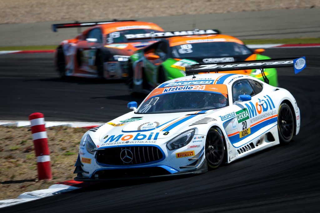 På Nürburgring viste Nicolai Sylvest atter engang sin speed i Zakspeeds racer